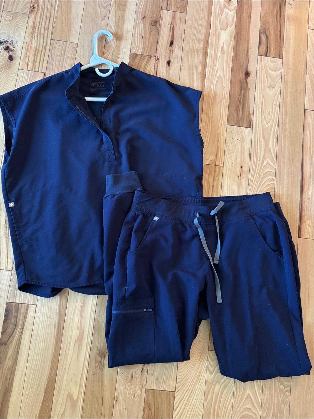 Figs navy set *tall* pants